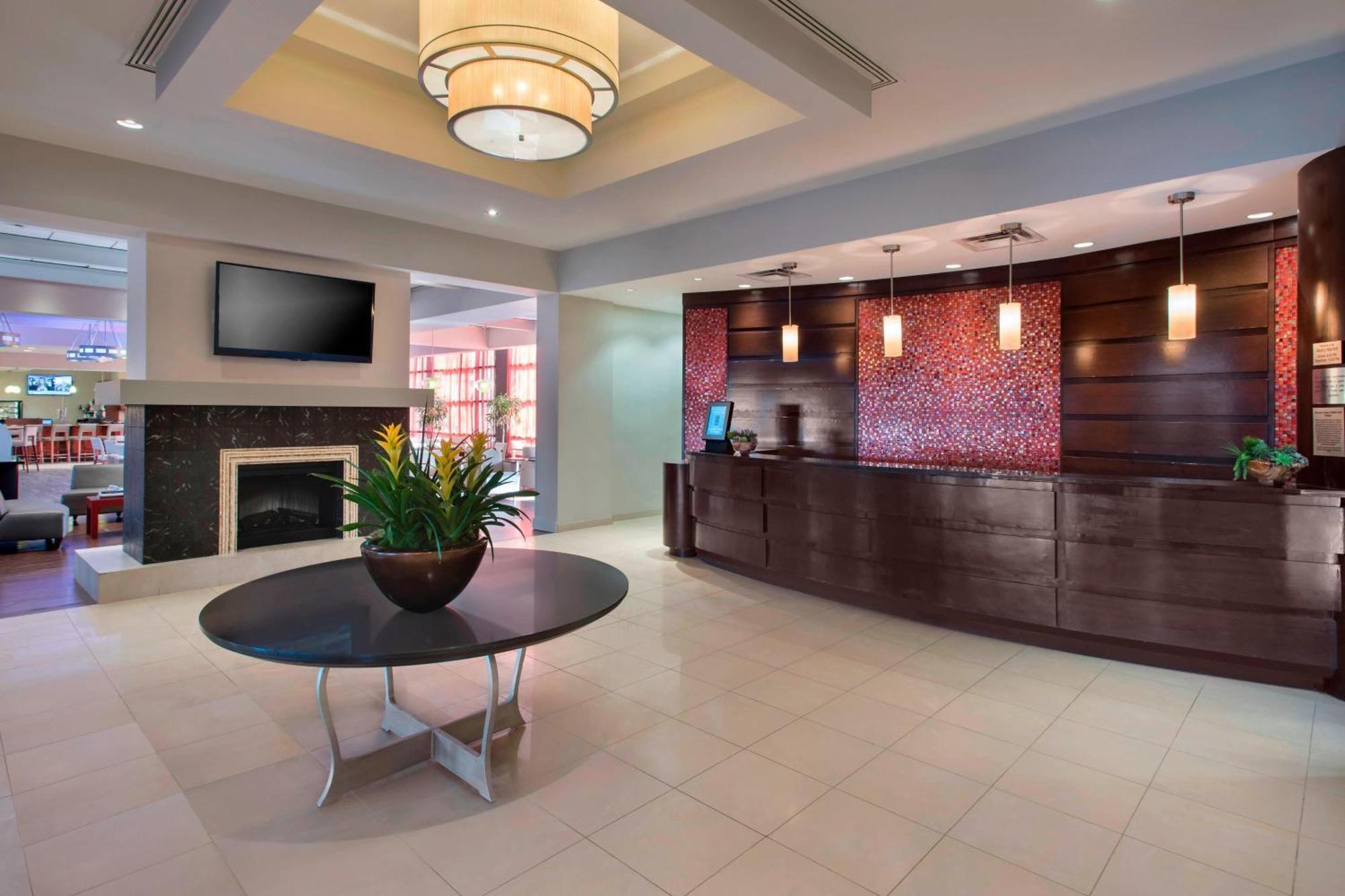 Отель Marriott Олбани Экстерьер фото